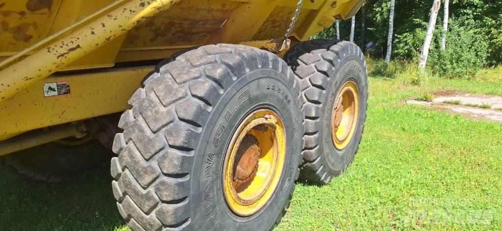 Bell B 30 E Dumper - Knickgelenk