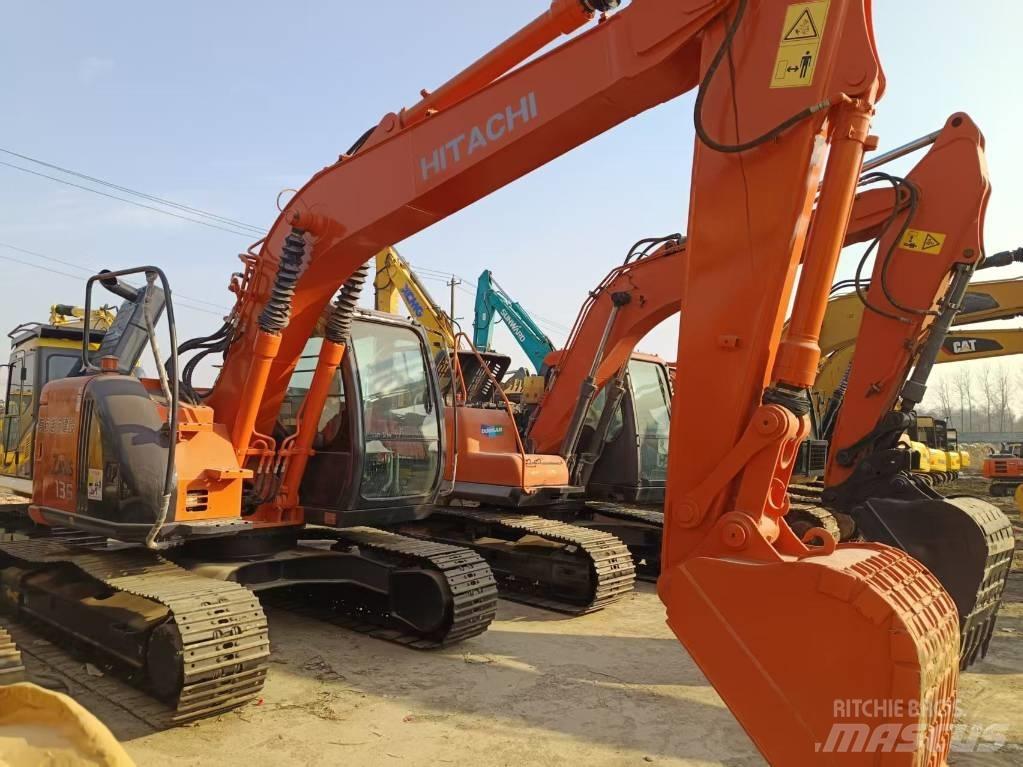 Hitachi ZX135 Raupenbagger