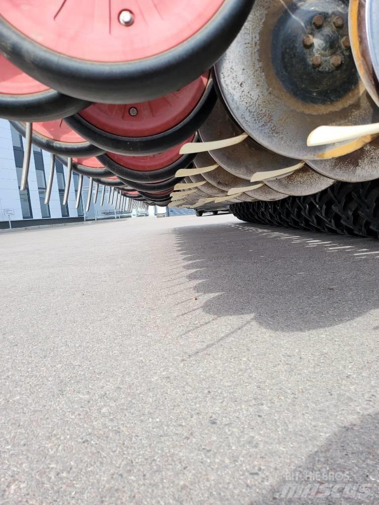 Horsch Pronto 6 DC Drillmaschinen