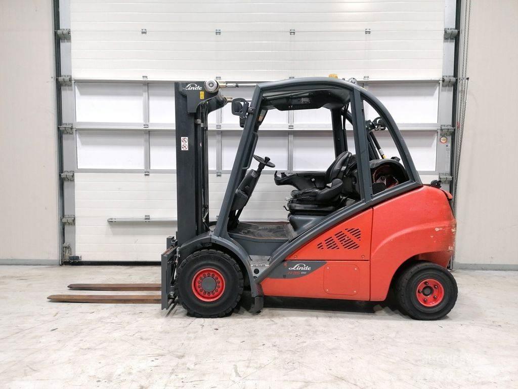 Linde H35T-02 Gas Stapler