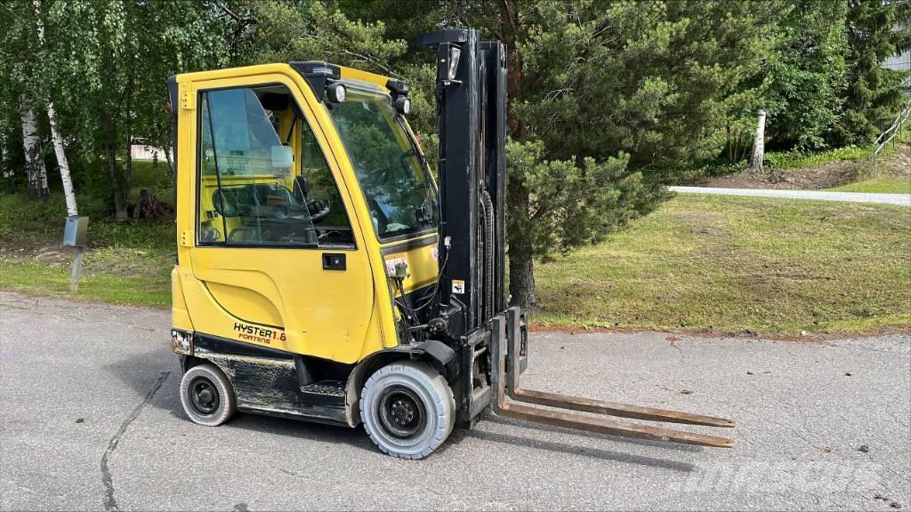 Hyster H 1.8 FT Gas Stapler