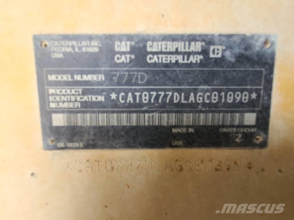 CAT 777D Dumper - Knickgelenk