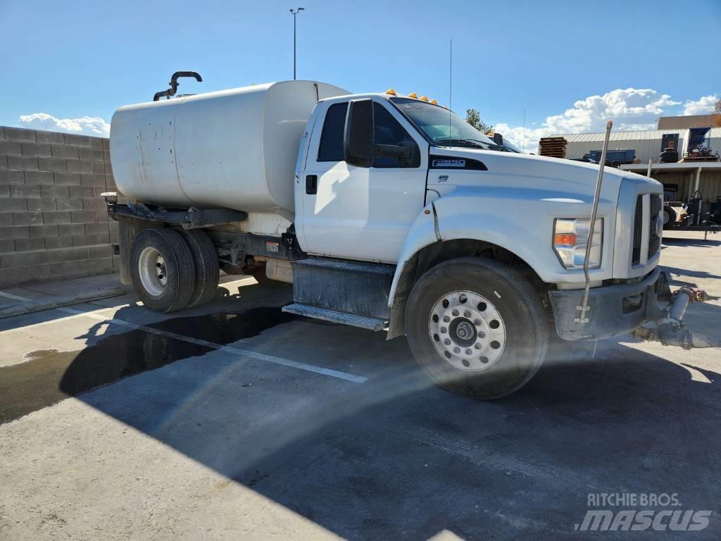 Ford F 650 Wassertanker