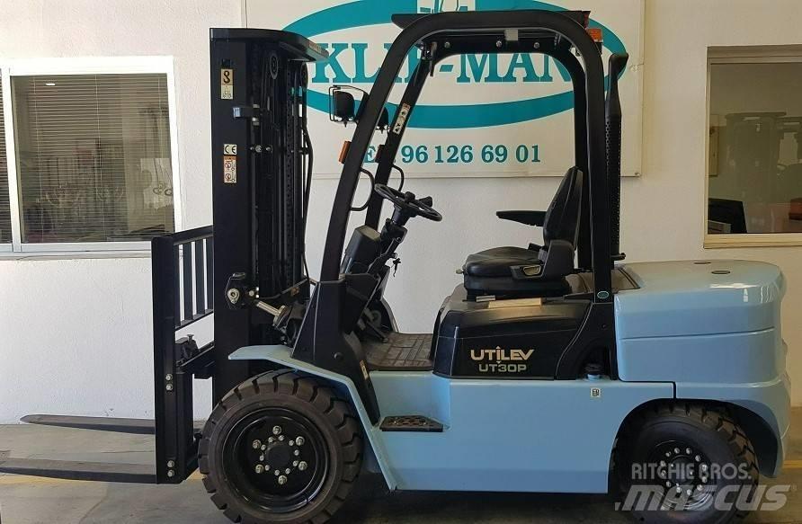 Utilev (5586) UT30P Diesel Stapler
