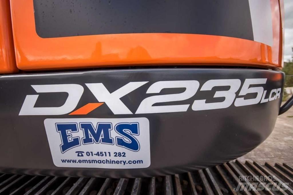 Doosan DX 235 LCR-5 Raupenbagger