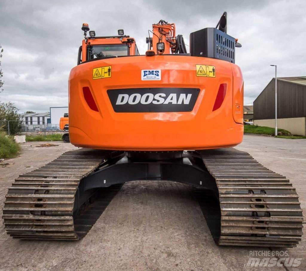 Doosan DX 235 LCR-5 Raupenbagger