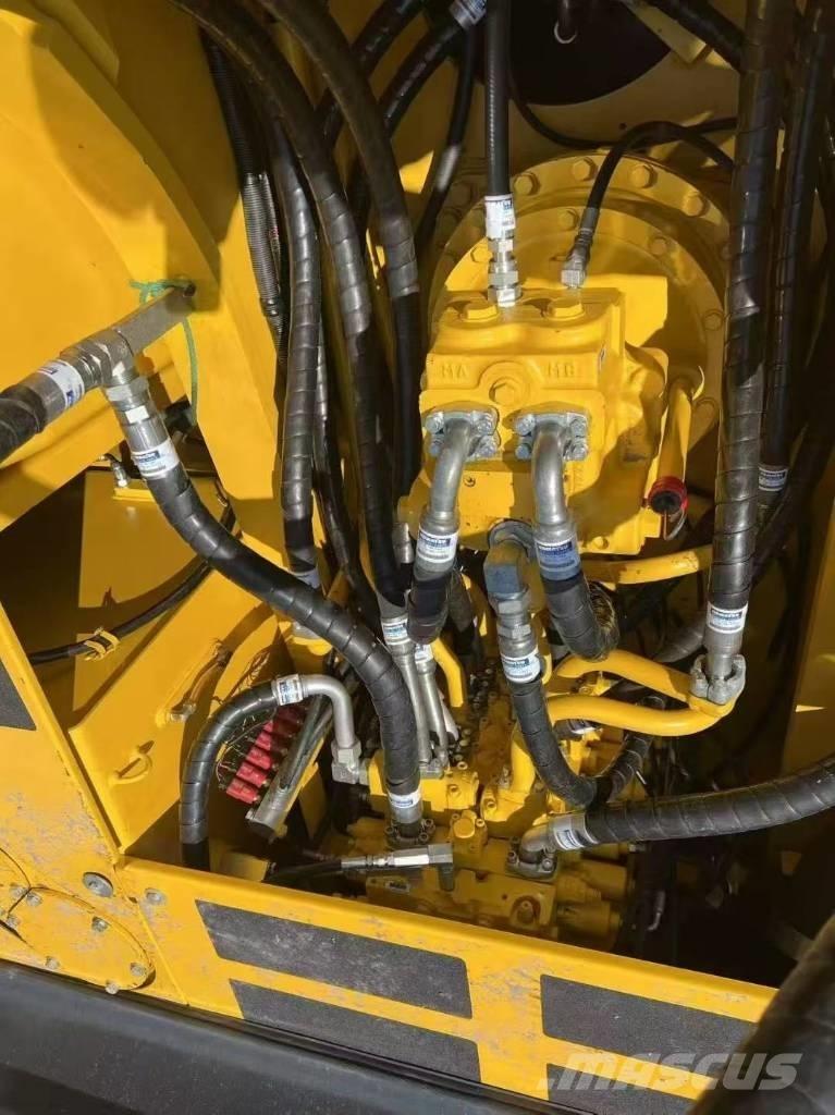 Komatsu 300-7 Raupenbagger