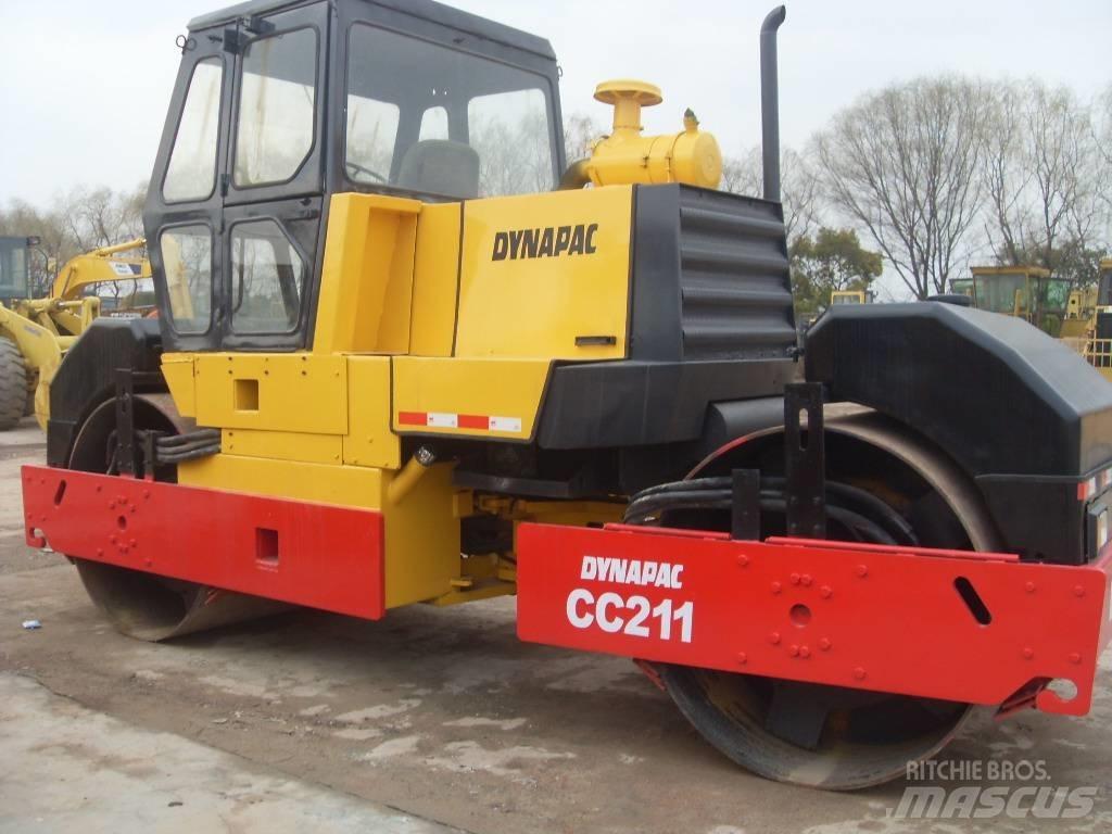 Dynapac CC 211 Tandemwalzen