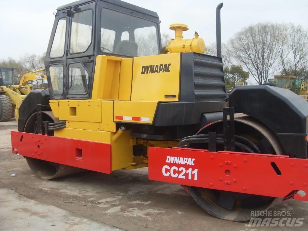 Dynapac CC 211 Tandemwalzen