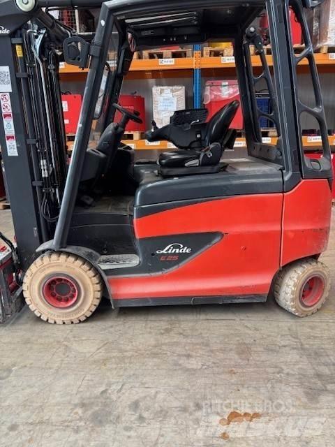 Linde E25/600HL Elektro Stapler