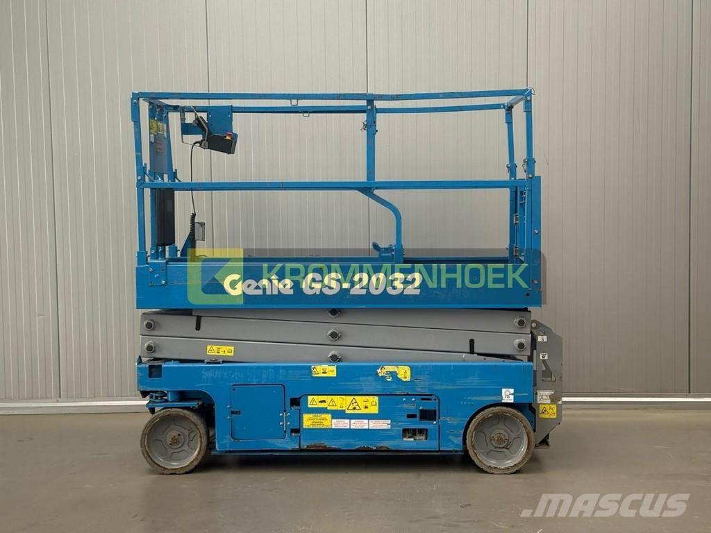 Genie GS 2032 Scheren-Arbeitsbühnen
