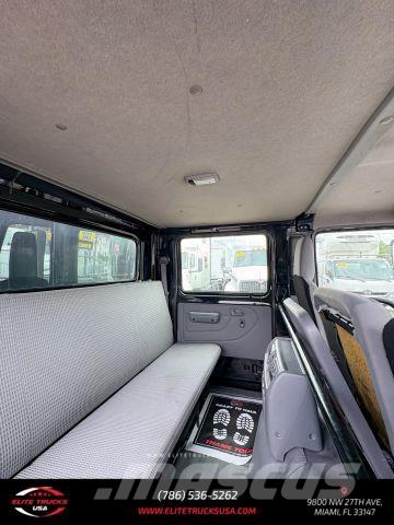 Hino 195 Kastenaufbau