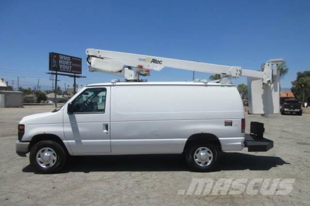 Ford E350 Bergungsfahrzeuge