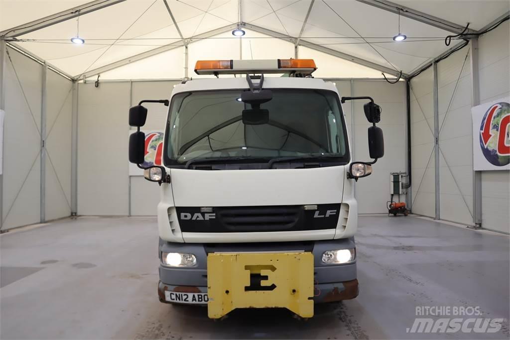 DAF LF 55.250 GULLY SUCKER Sonstige Baumaschinen