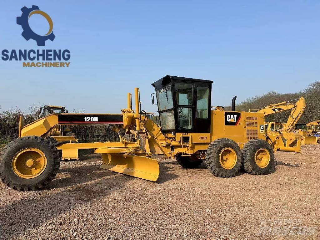 CAT 120H Grader