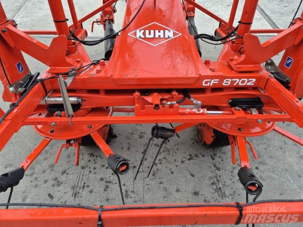 Kuhn 8702 Kreiselheuer/-wender