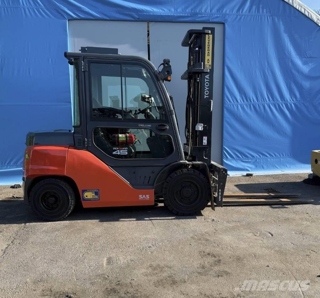 Toyota truck 8 FD40N Diesel Stapler
