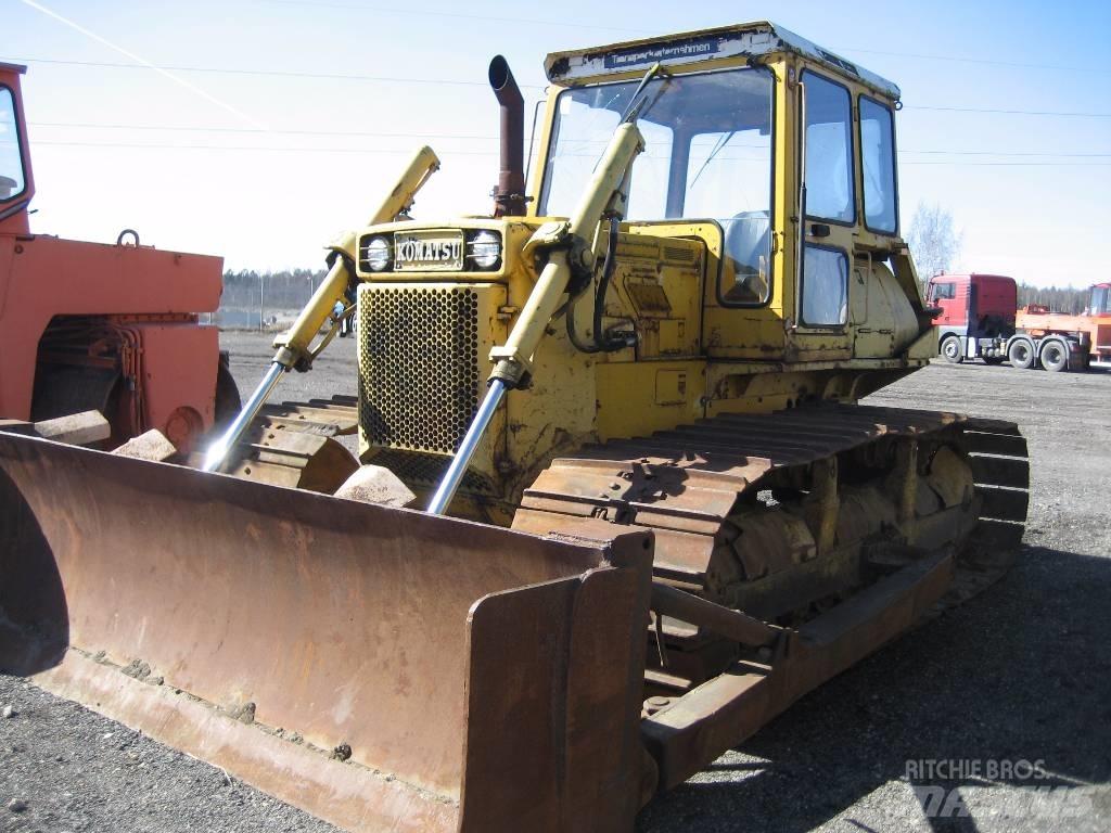 Komatsu D53P-16 Bulldozer