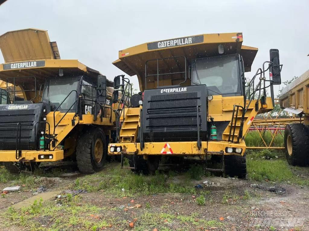 CAT 773 F Dumper - Knickgelenk