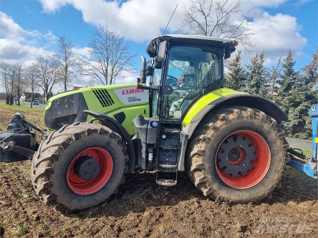CLAAS Axion 850 Traktoren