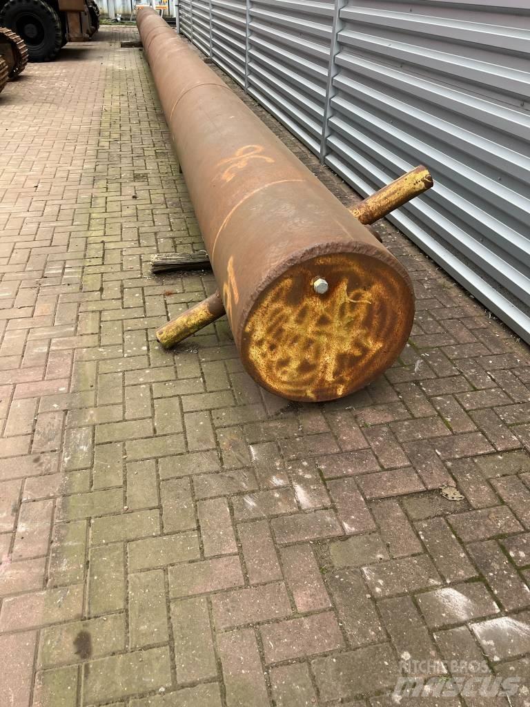  Spud leg 15 meter Schwimmbagger