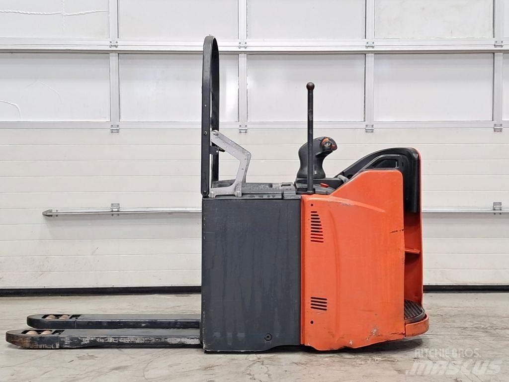 Linde T20SP-02 Niedergabelstapler