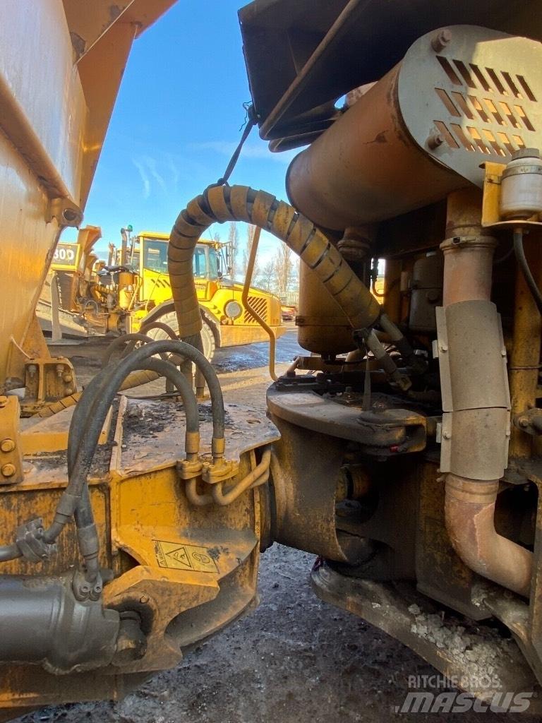 Volvo A 25 D Dumper - Knickgelenk