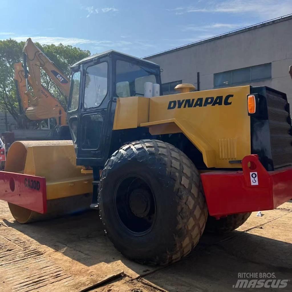 Dynapac CA 30 D Walzenzüge