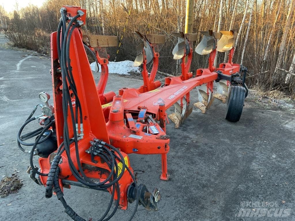 Kuhn Vari-Master 122 Wendepflüge