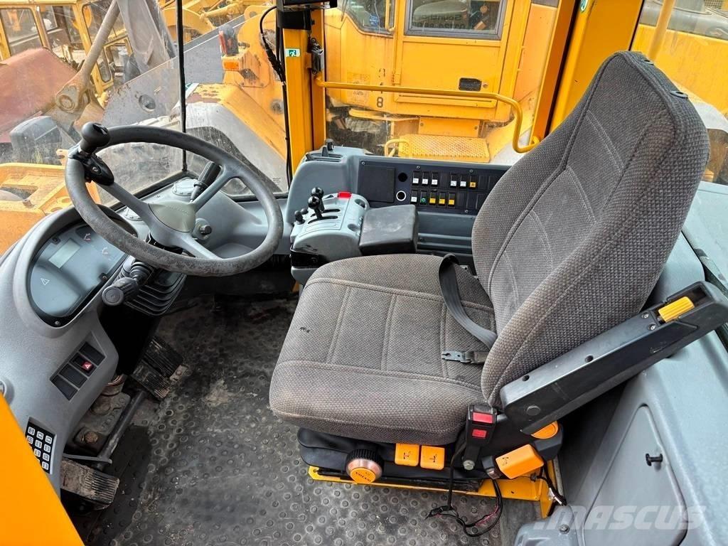 Volvo L 120 E Radlader