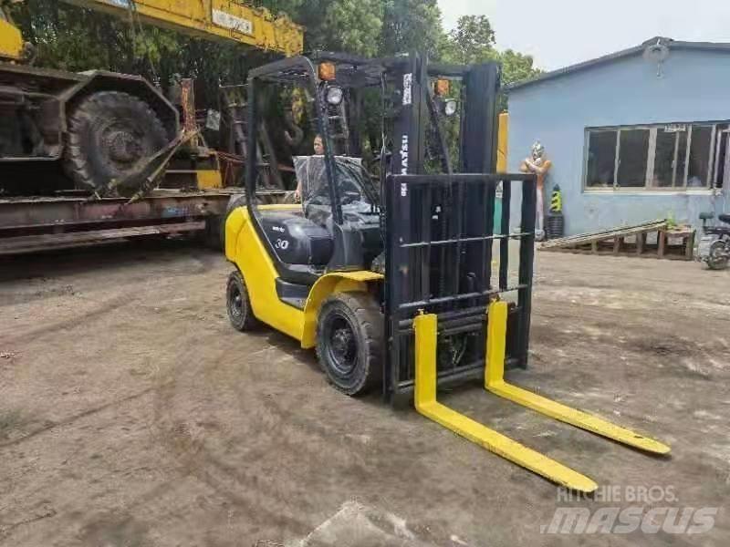 Komatsu 3Ton Diesel Stapler
