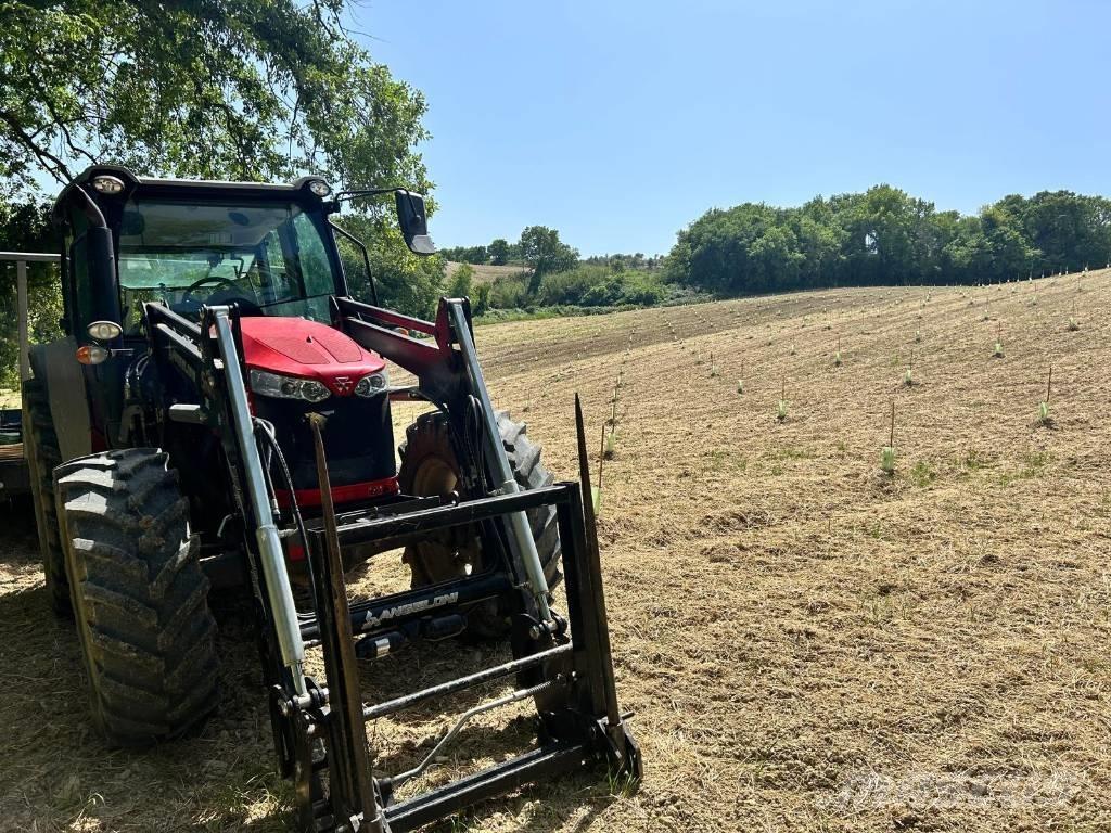 Massey Ferguson 5710 Traktoren