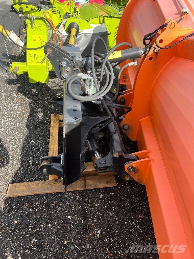 FMG PA330 Schneeschilde und -pflüge