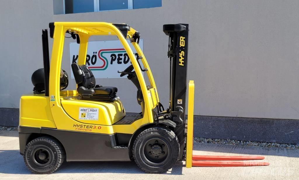 Hyster H 3.00 FT Gas Stapler