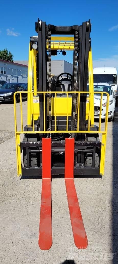 Hyster H 3.00 FT Gas Stapler
