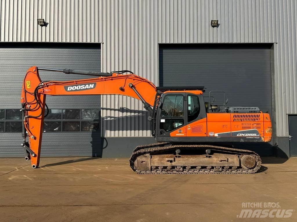 Doosan DX255NLC-5 Raupenbagger