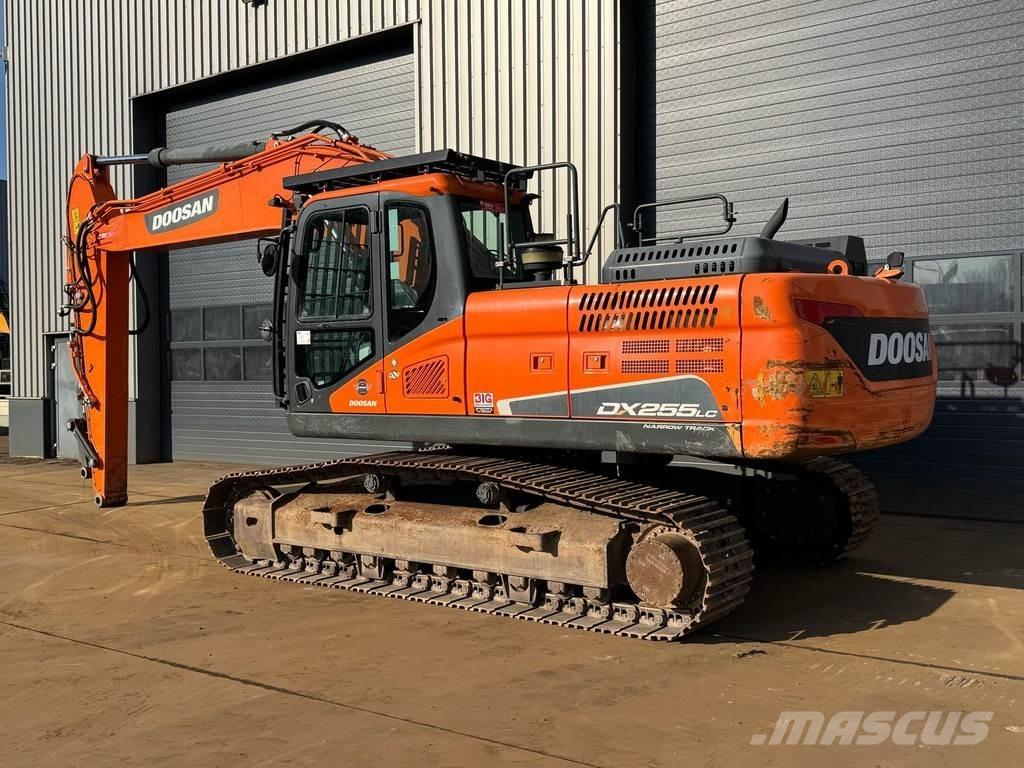 Doosan DX255NLC-5 Raupenbagger