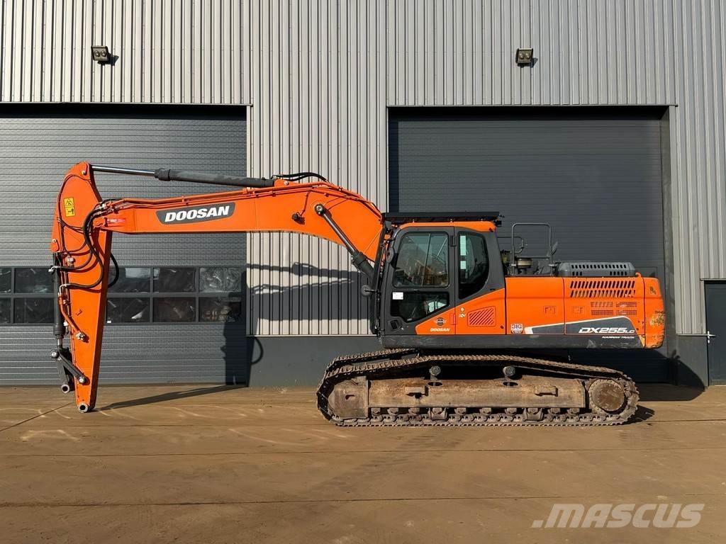 Doosan DX255NLC-5 Raupenbagger