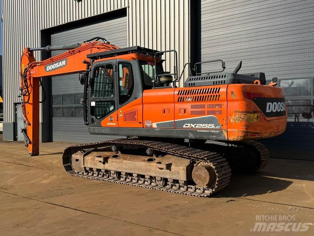Doosan DX255NLC-5 Raupenbagger