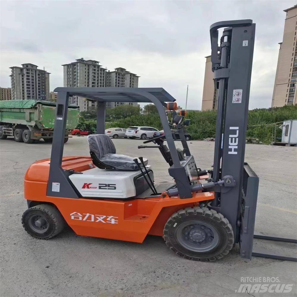 Heli CPC 25 Diesel Stapler