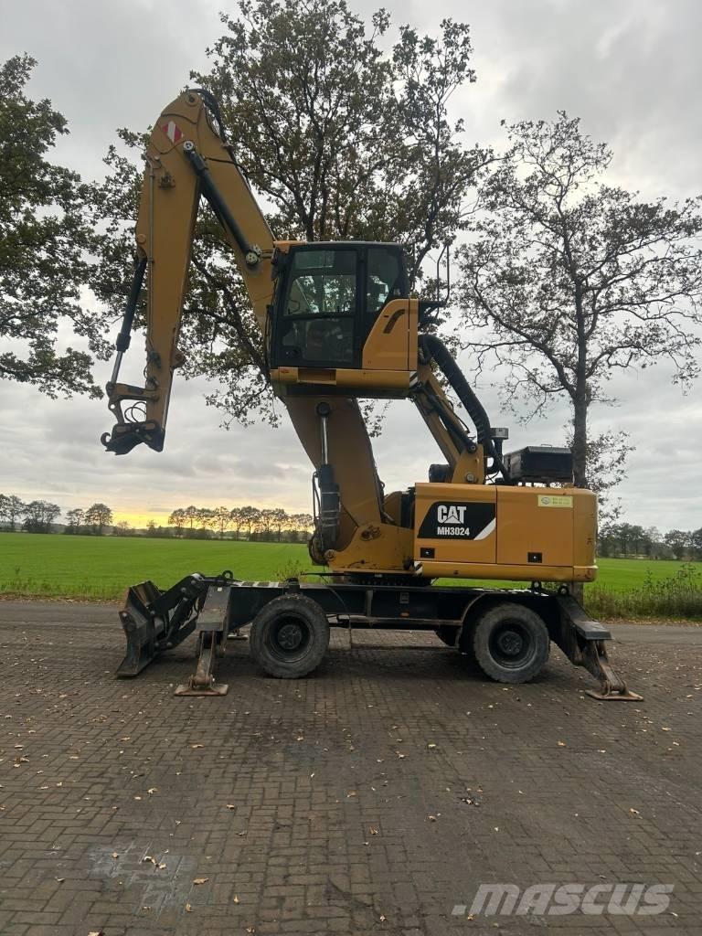 CAT MH 3024 Materialumschlag