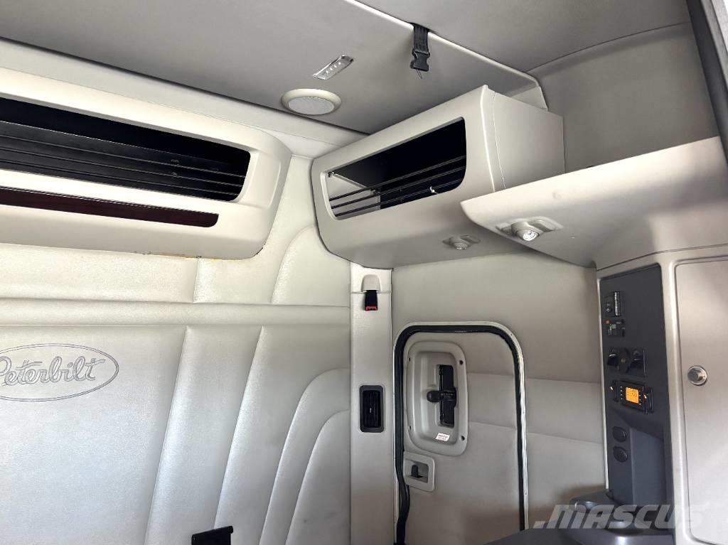 Peterbilt 567 Sattelzugmaschinen