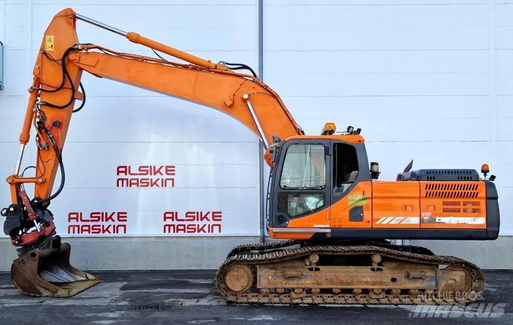 Doosan DX 255 LC-3 Raupenbagger