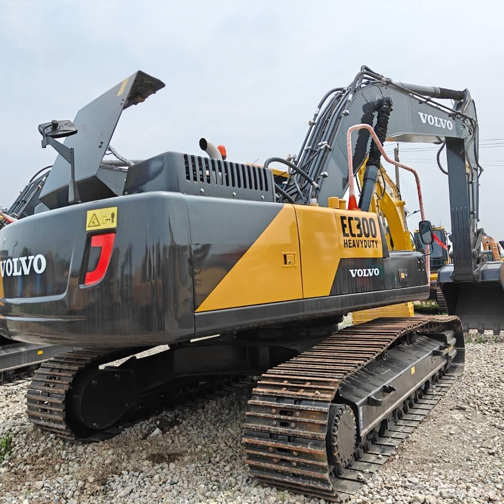 Volvo 300D Raupenbagger