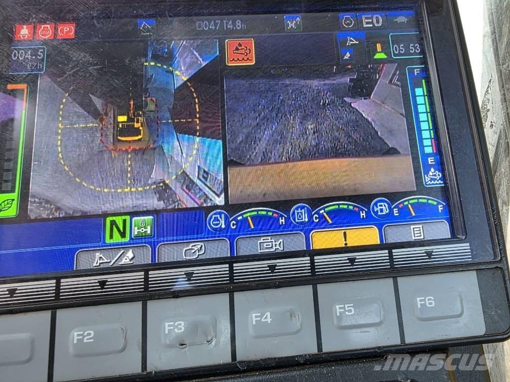 Komatsu PW 148-11 Bulldozer