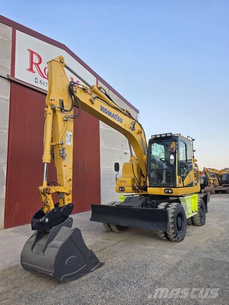 Komatsu PW 148-11 Bulldozer