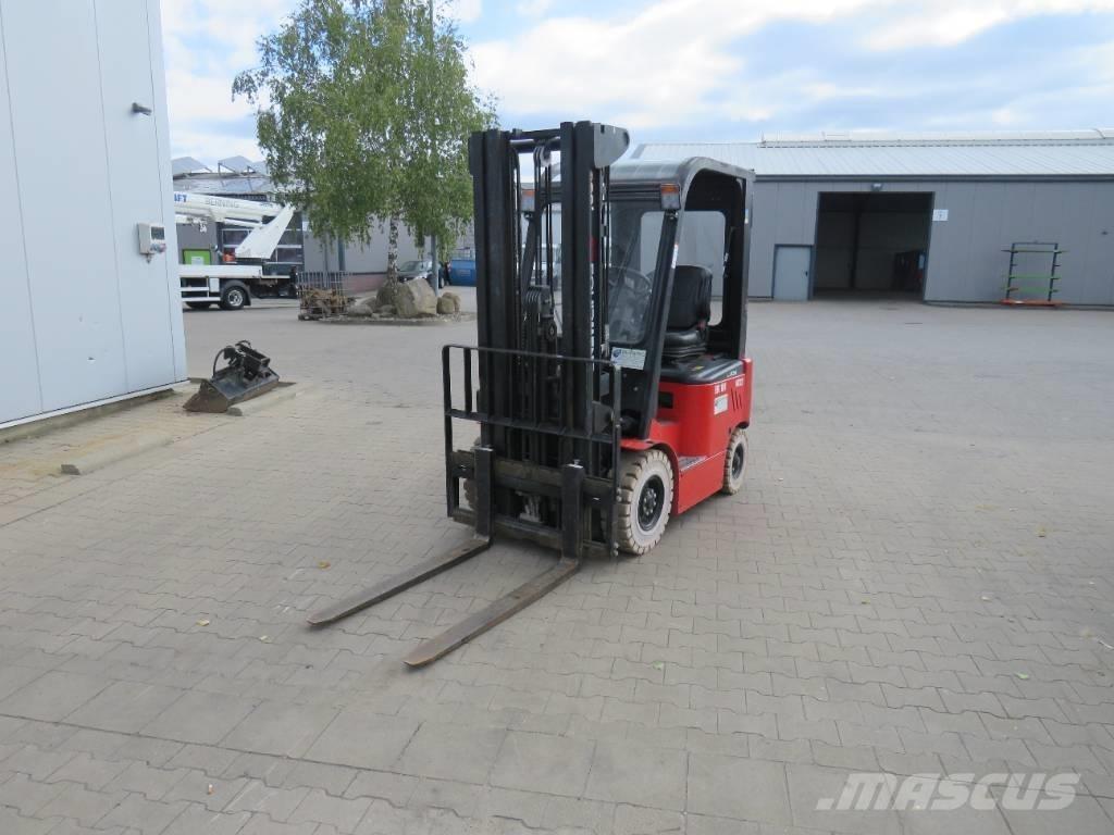 EP EFL 181 Elektro Stapler
