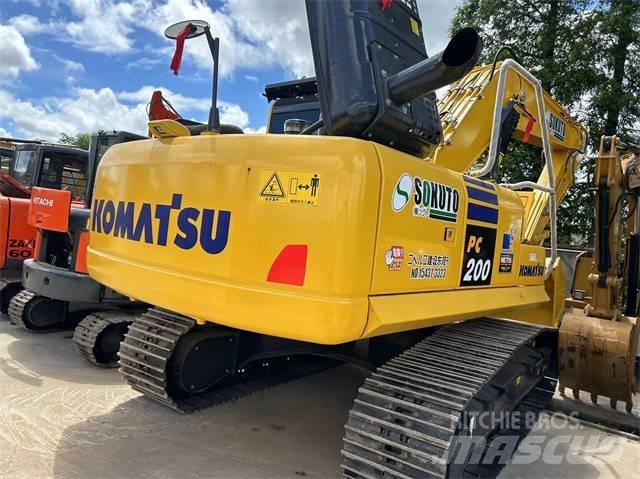 Komatsu PC 200-8 Raupenbagger