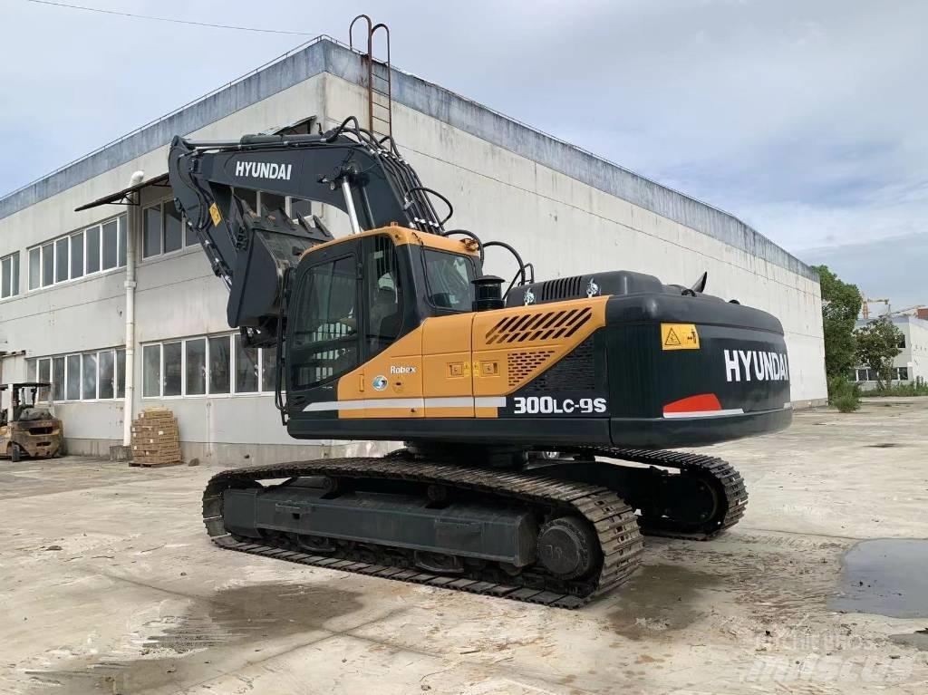 Hyundai R300LC-9S Raupenbagger