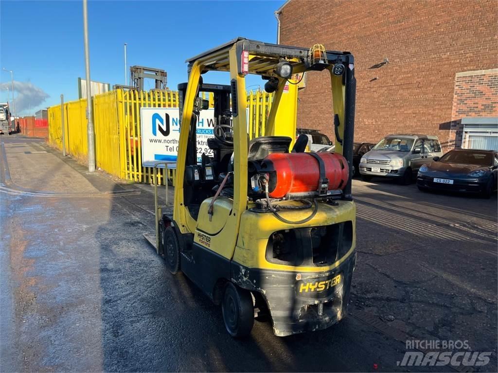 Hyster H1.8FT Gas Stapler